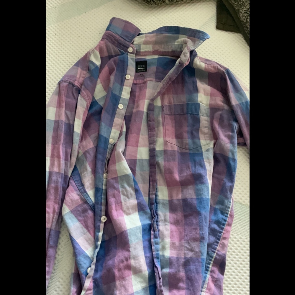 Colorful buttoned down flannel. Fits cute just isn’t my style .